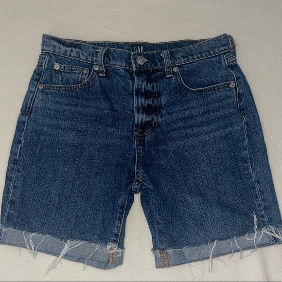 GAP Denim Shorts - Picture 1 of 10